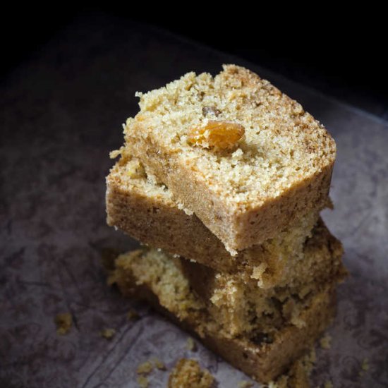 Steamed Milk Powder & Raisin Cake