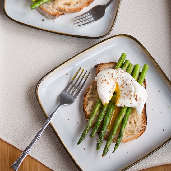 Eggs with Asparagus and Parmesan