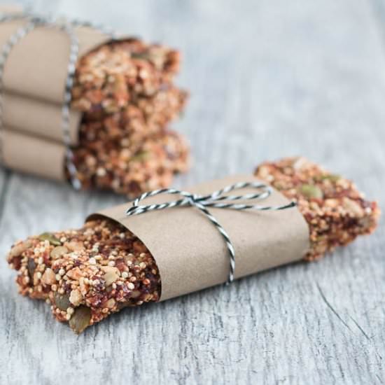 Homemade Quinoa Cherry Granola Bars