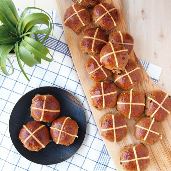 Spelt Hot Cross Buns