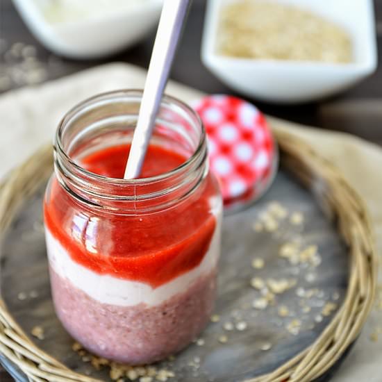 Strawberry Overnight Oats