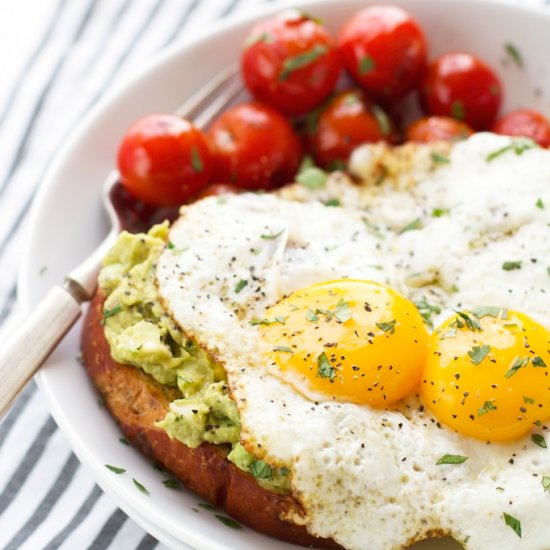 Guacamole-Style Avocado Toasts