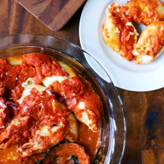 Stuffed Shells with Tomato Sauce