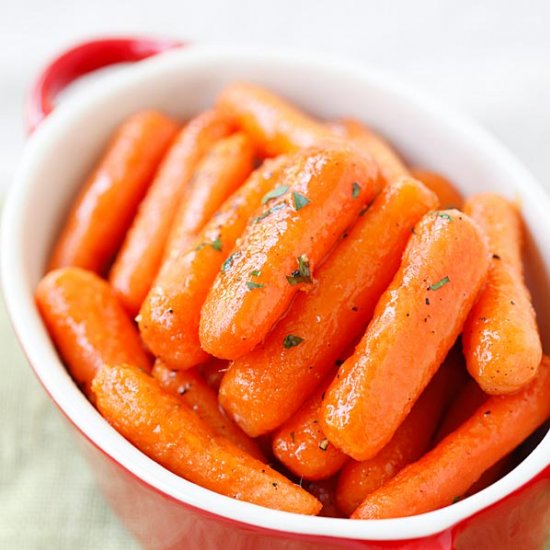 Maple-Butter Roasted Baby Carrots