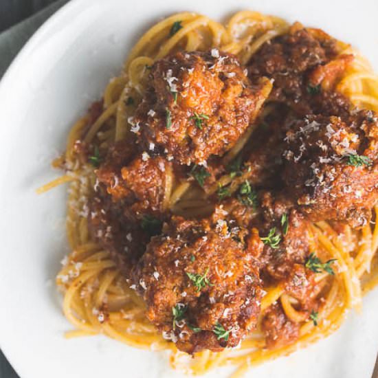 Slow cooker meatballs in marinara