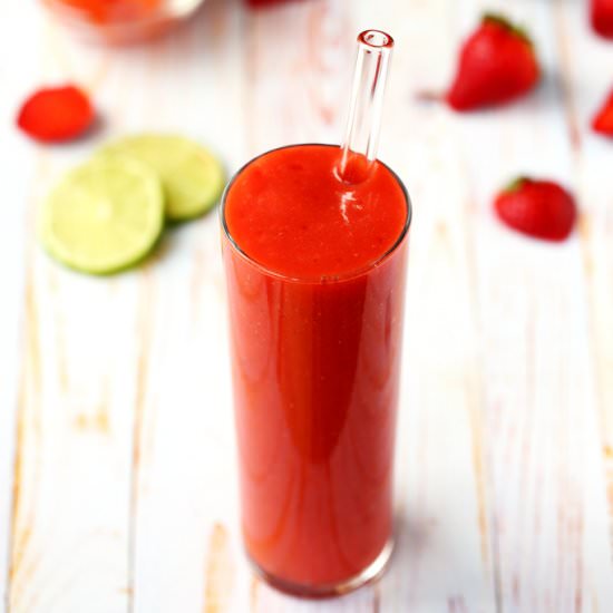 Glowing Strawberry-Papaya Smoothie