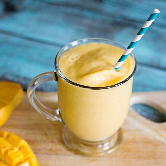 A Perfect Mango Banana Smoothie