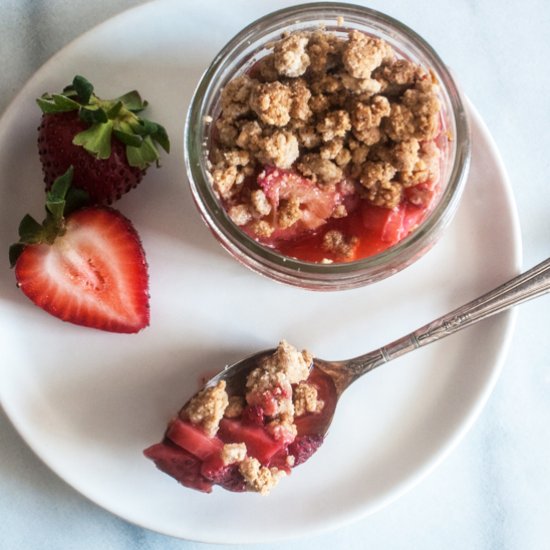 Strawberry Rhubarb Crumbles