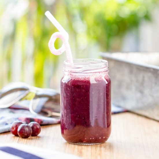 Easy blueberry grape smoothie