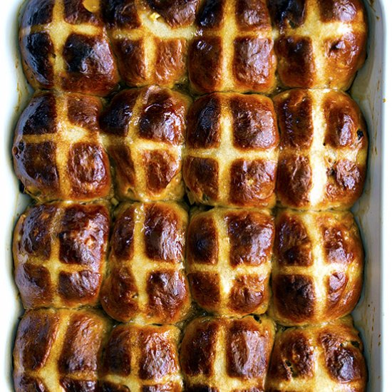 Caramel Chai Hot Cross Buns