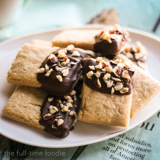 Vegan Cardamom Shortbread Cookies