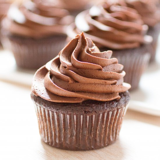 Chocolate Cupcakes with Ganache