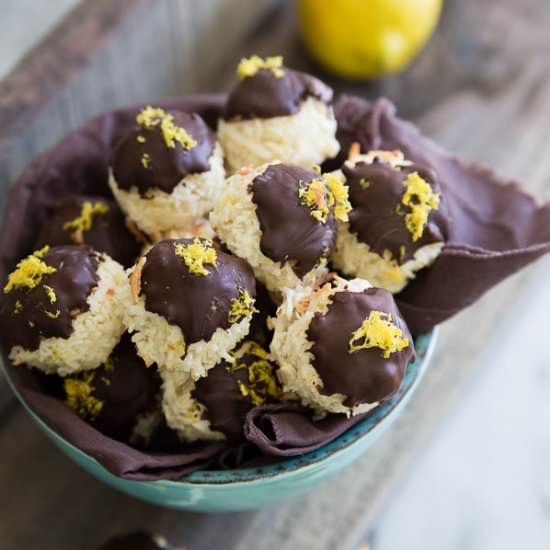 Paleo Lemon Macaroons