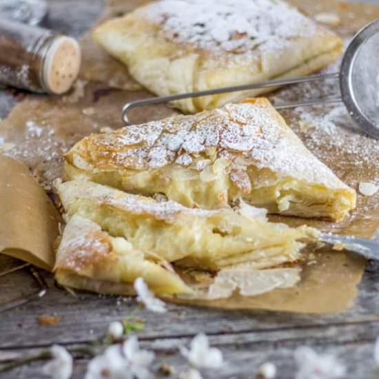 Bougatsa