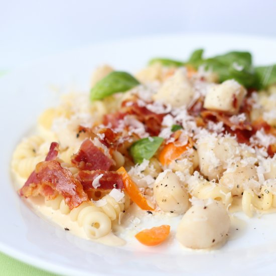 Pasta with Scallops and Bacon