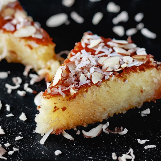 Basbousa: Semolina Cake