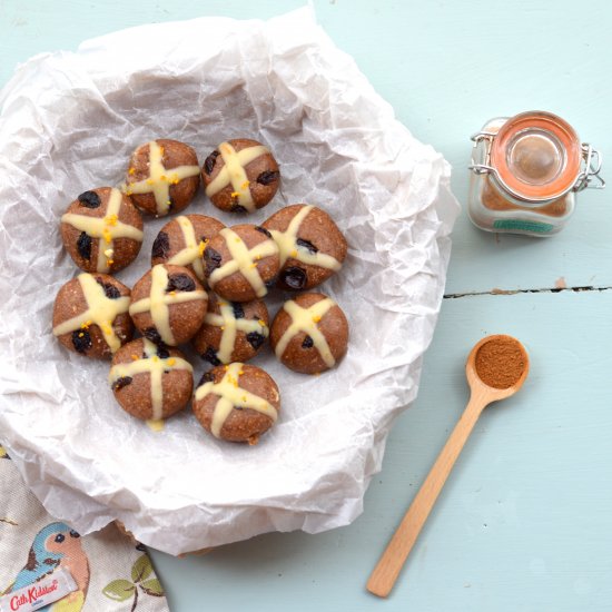 Paleo ”No Bake” Hot Cross Buns