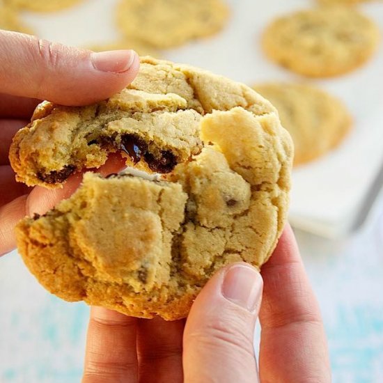 Crispy Chewy Chocolate Chip Cookies