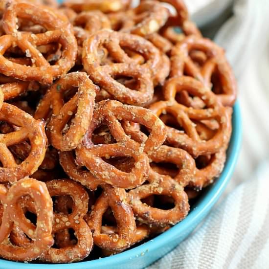 Easy Ranch Pretzels