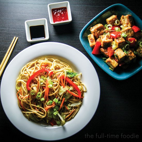 Chili Tofu & Veggie Hakka Noodles