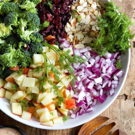 Healthy raw broccoli salad