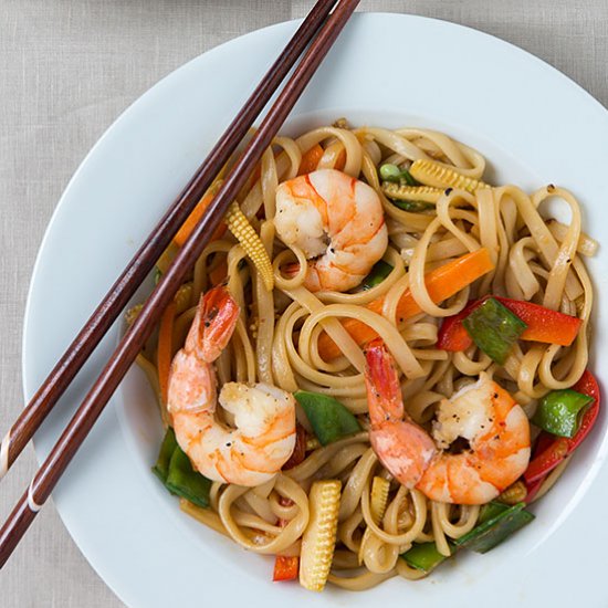 Stir-Fry Udon Noodles with Prawns