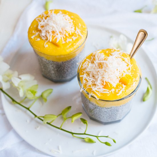 Chia Seed Pudding With Mango Curd