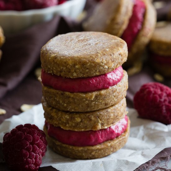 Oatmeal Raspberry Sandwich Cookies