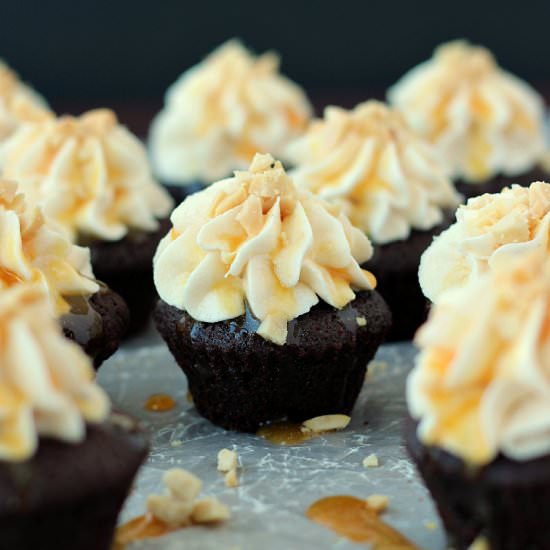 Snickers Brownie Bites