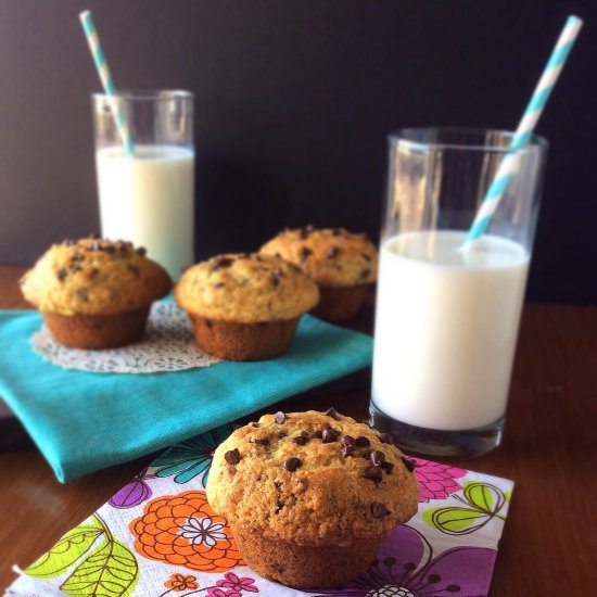 Bakery-Style Chocolate Chip Muffins