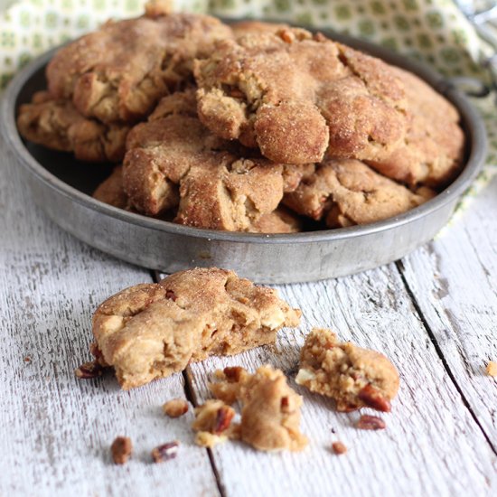 Maple Pecan White Chocolate Cookies