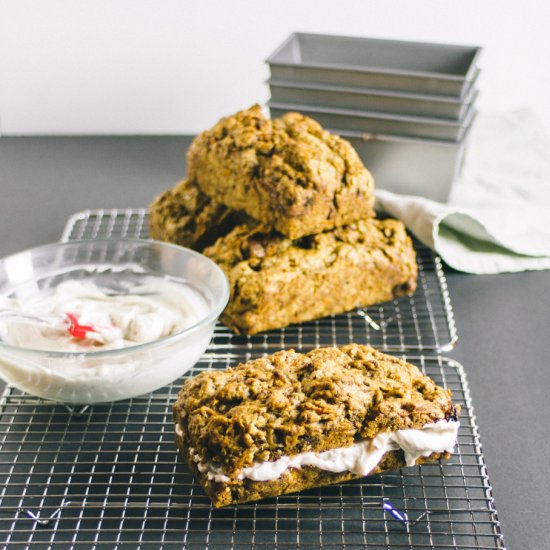 Mini Vegan Carrot Cakes