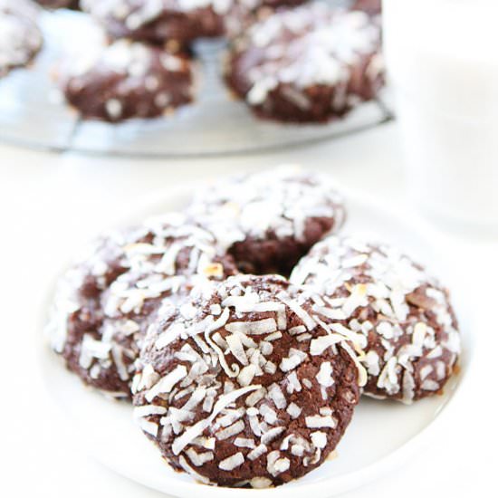 Vegan Chocolate Coconut Cookies