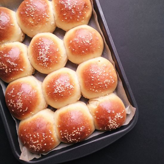 Homemade Hamburger Buns without Egg