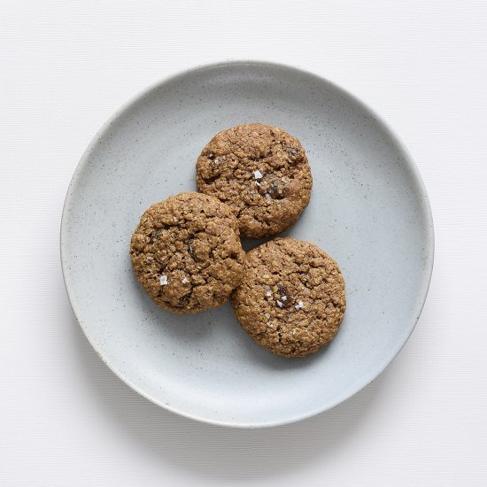 Chewy Oatmeal Molasses Cookies