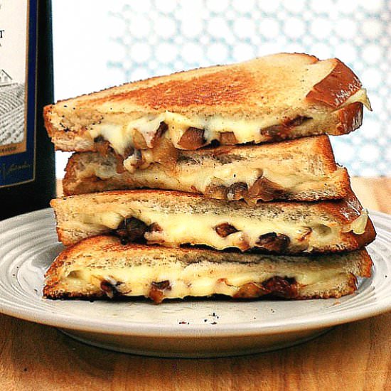 French Onion Grilled Cheese