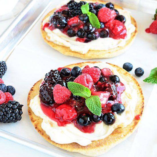 Mixed Berry Breakfast Pizza