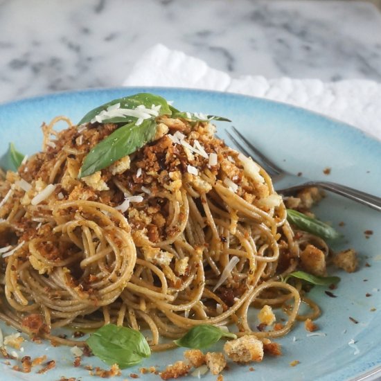 Garlic Crumb Spaghetti