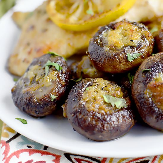 Easy Garlic Butter Roasted Mushroom