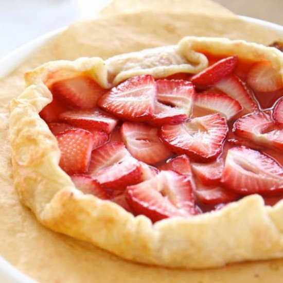 5 Minute Skinny Strawberry Tart