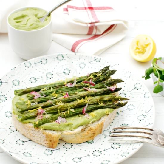 Asparagus Crostini