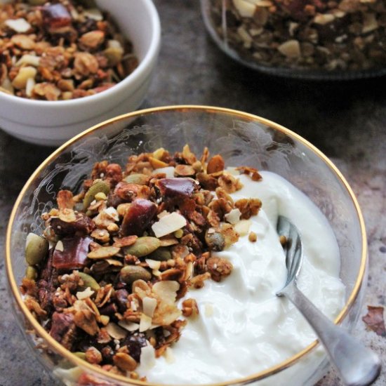 Pecan, Coconut & Date Granola