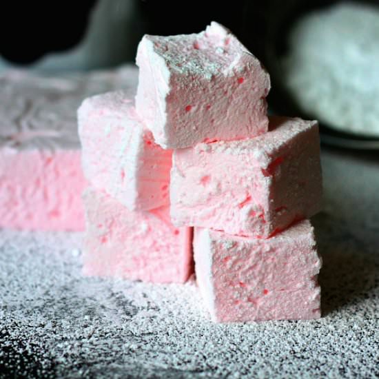 Homemade Peppermint Marshmallows