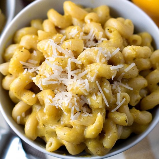 Pasta with Yellow Pepper Sauce