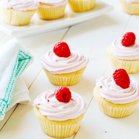 Lemon Cupcake & Raspberry Frosting