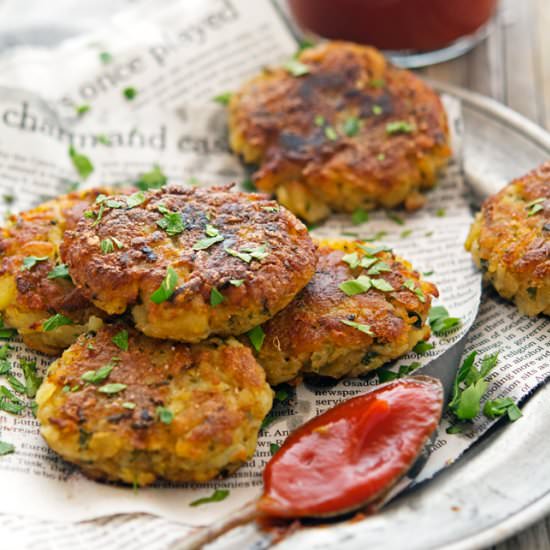 Spicy Potato Cakes (Aloo Tikki)