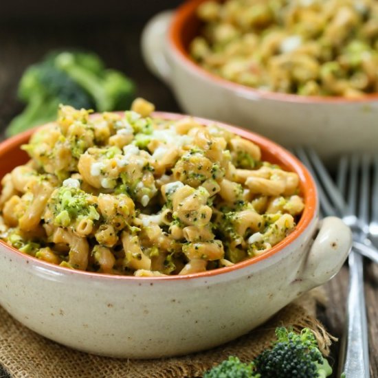 Slow Cooker Broccoli Mac and Cheese