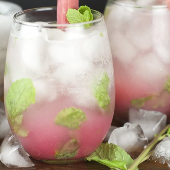 Rhubarb Mojito