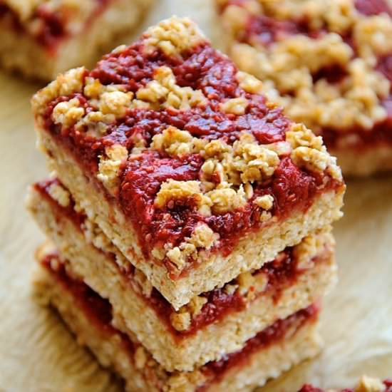 Strawberry Banana Oat Bars