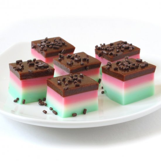 Rainbow Cookie Jello Shots